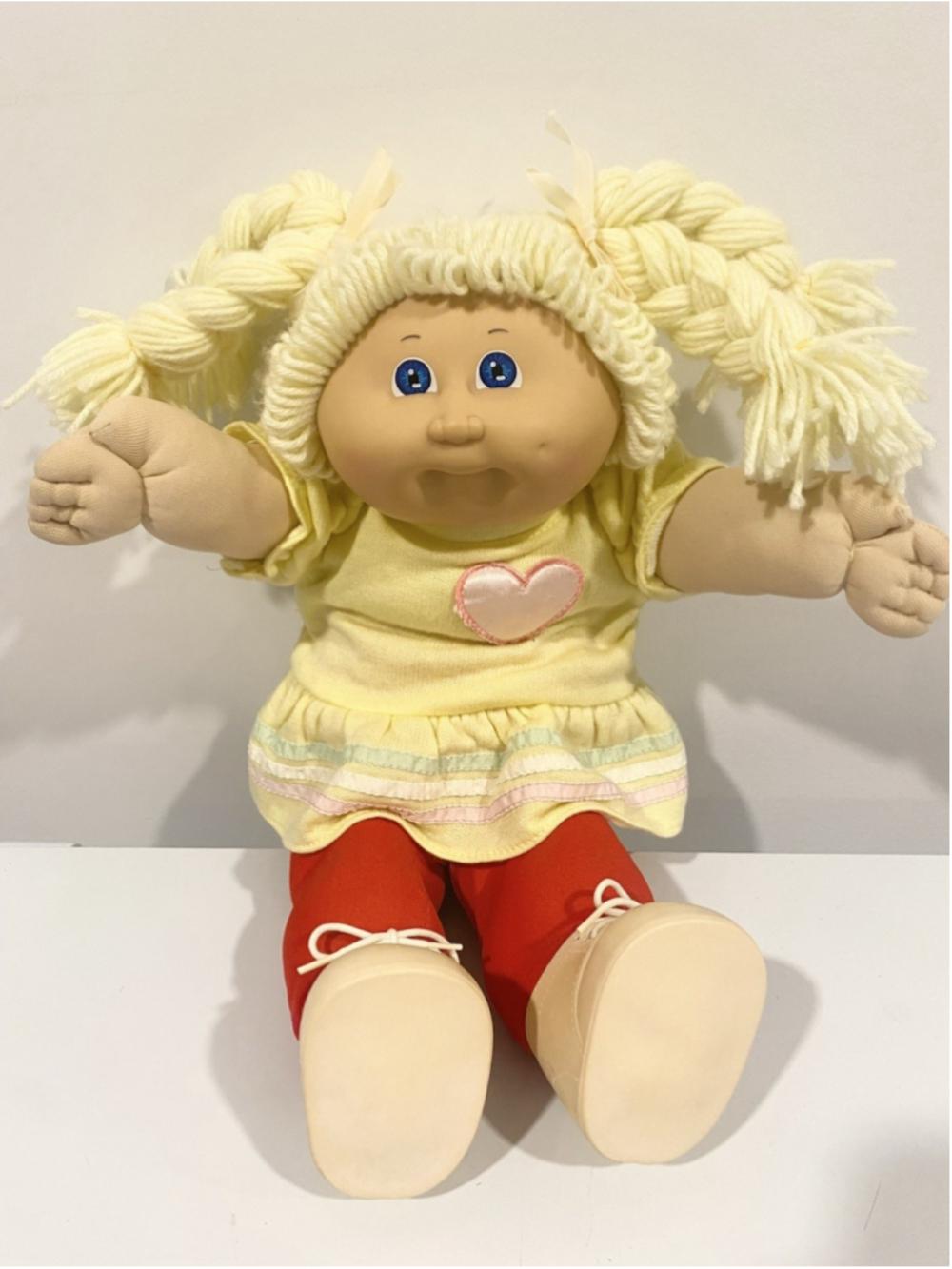 Vintage 1985 Coleco Cabbage Patch Kids Blonde Blue Eyes Dimple Original Dress